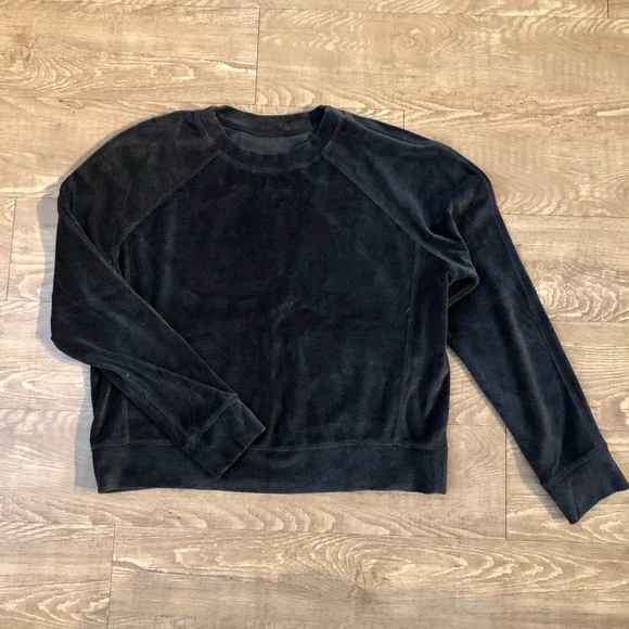 lululemon athletica Tops - Lululemon black sweatshirt